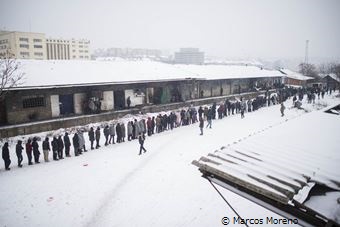 難民たちを襲う極寒、凍傷や低体温症患者が続出